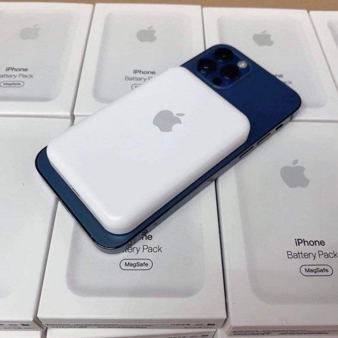 Apple MagSafe USA 🇺🇸 + 1Ans Spotify/Netflix cadeau 🎁